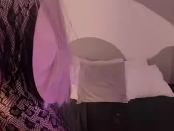 Chaturbate Live Sex of zhally_dee