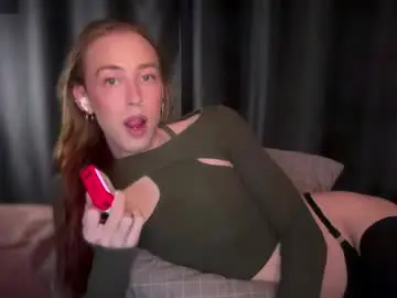 Chaturbate Adult Video Chat of avril_pearly_