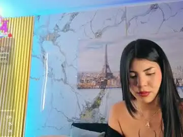 Chaturbate Live Porn of curvy_and_petite11_aws