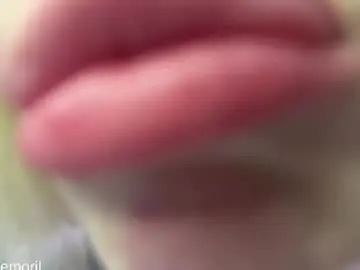 Chaturbate Live Sex of golden_alinee