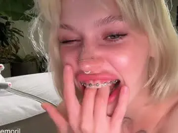 Chaturbate Best live sex cam show of golden_alinee