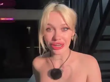 Chaturbate Nude Webcam of golden_alinee