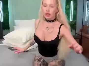 Chaturbate Sex Cam of golden_alinee