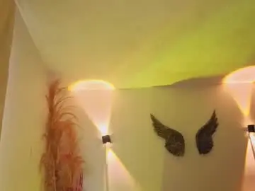 Chaturbate Live Sex Cam of nathaaly_sky