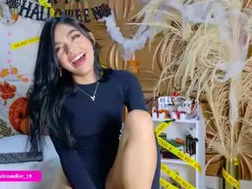 Chaturbate Live Sex Cam of paulinamillerr