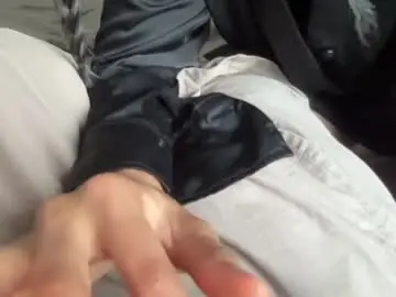 Chaturbate Live Sex Cam of asiangirlandwhiteguy