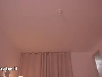 Chaturbate Live Porn of bella_adams_