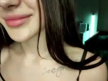 Chaturbate Free Live Porn of carlaiacovone