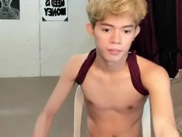 Chaturbate Adult Webcams of kianhot_twink