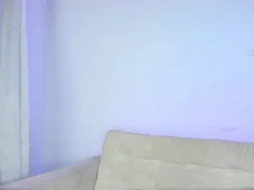 Chaturbate Live Sex Cam of sharlot_harrys