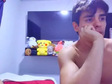 Chaturbate Best live sex cam show of alex_and_fabian