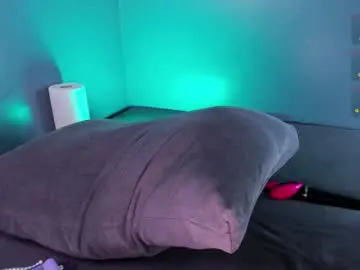 Chaturbate Adult Video Chat of crystalbloomm