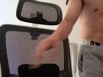 Chaturbate Free Porn Cam of cristopher23_