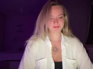 Chaturbate Best live sex cam show of moonlit_kiss_
