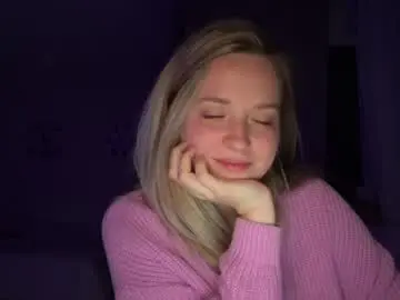 Chaturbate Best live sex cam show of moonlit_kiss_