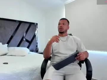Chaturbate Live Sex Cam of annieandstefan