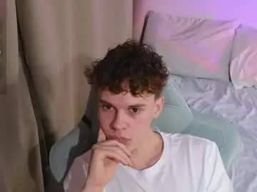 Chaturbate Watch Live Sex Cams of cute_thomas