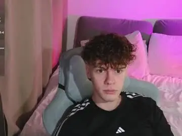 Chaturbate Nude Webcam of cute_thomas