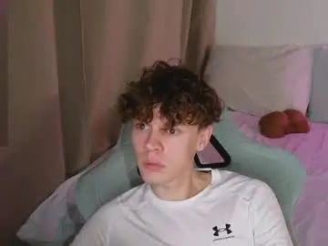 Chaturbate Live Sex Cam of cute_thomas