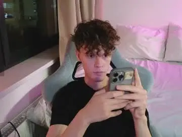 Chaturbate Watch Live Sex Cams of cute_thomas