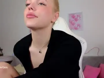 Chaturbate Live Sex of maya_blonde18