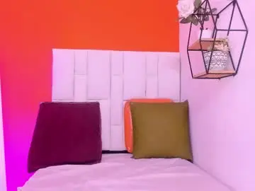 Chaturbate Adult Video Chat of emily_sexy3