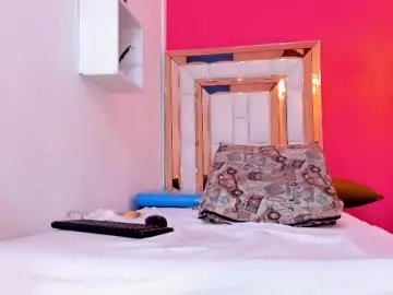 Chaturbate Free Porn Cam of emily_sexy3