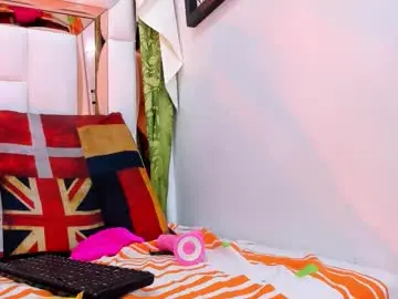 Chaturbate Live Sex of emily_sexy3