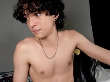 Chaturbate Live Sex Cam of halan_jr