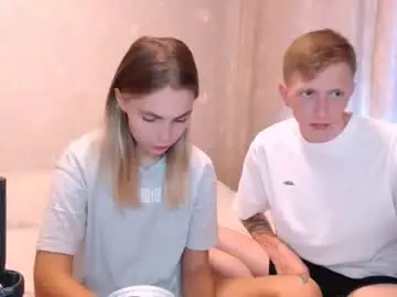 Chaturbate Live Sex Cam of julsweet
