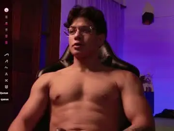 Chaturbate Nude Webcam of tony_petrov