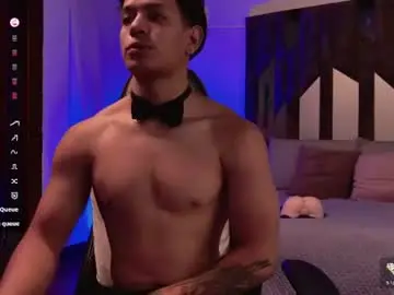 Chaturbate Live Sex Cam of tony_petrov
