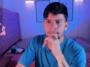 Chaturbate Adult Video Chat of valentinoo_10