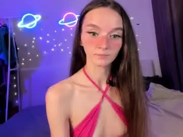 Chaturbate Live Sex Cam of hottiesteverly