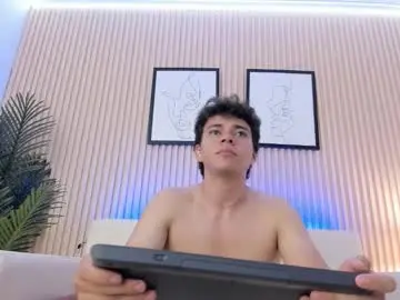 Chaturbate Adult Webcams of noah_7_