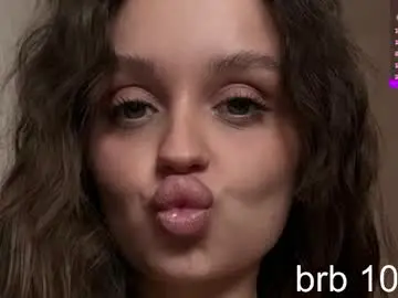 Chaturbate Adult Video Chat of villuuvargas