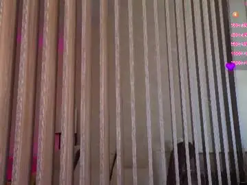 Chaturbate Watch Live Sex Cams of villuuvargas