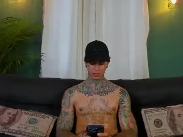 Chaturbate Live Sex of aron_ford