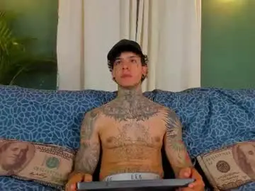 Chaturbate Best live sex cam show of aron_ford