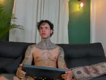 Chaturbate Live Porn of aron_ford