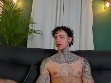 Chaturbate Best live sex cam show of aron_ford