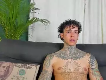 Chaturbate Free Live Porn of aron_ford