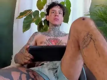 Chaturbate Adult Video Chat of aron_ford