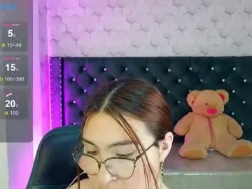 Chaturbate Free Porn Cam of diamondfox_m