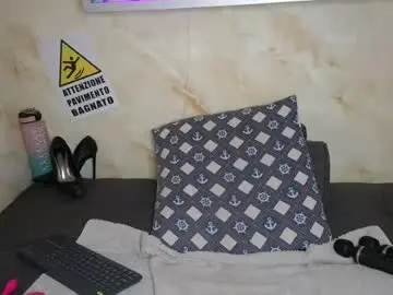 Chaturbate Watch Live Sex Cams of lu_isa3