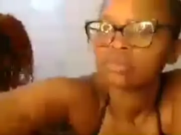 Chaturbate Watch Live Sex Cams of emziqui_20