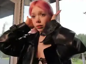 Chaturbate Free Porn Cam of poison_flowers