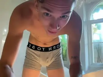 Chaturbate Live Sex Cam of sweet19sammy