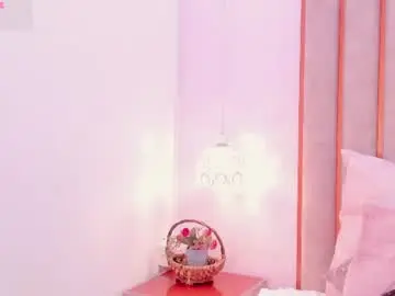 Chaturbate Live Sex Cam of zoe_monrow