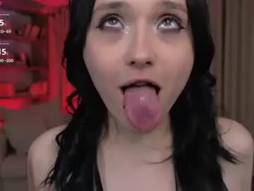 Chaturbate Live Sex Cam of darcyblackwood